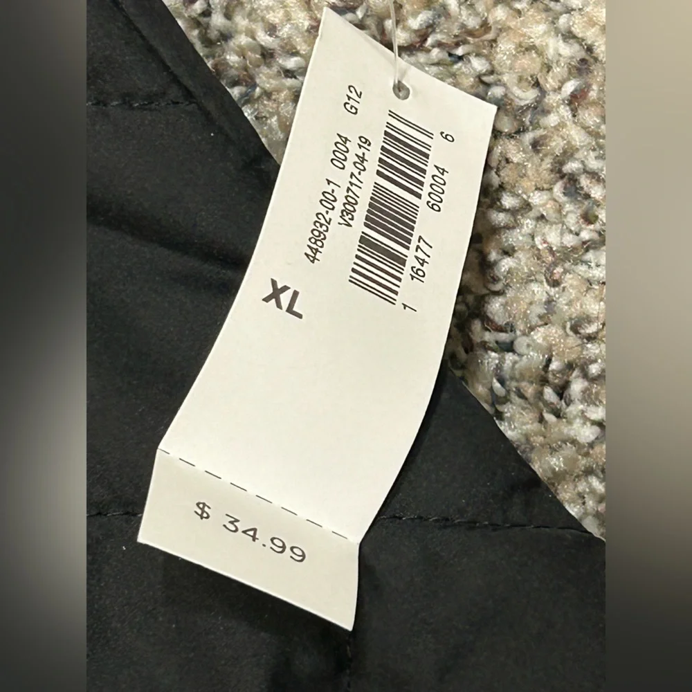Old Navy Black Quilted Puffer Vest Women’s XL New - Picture 5 of 5